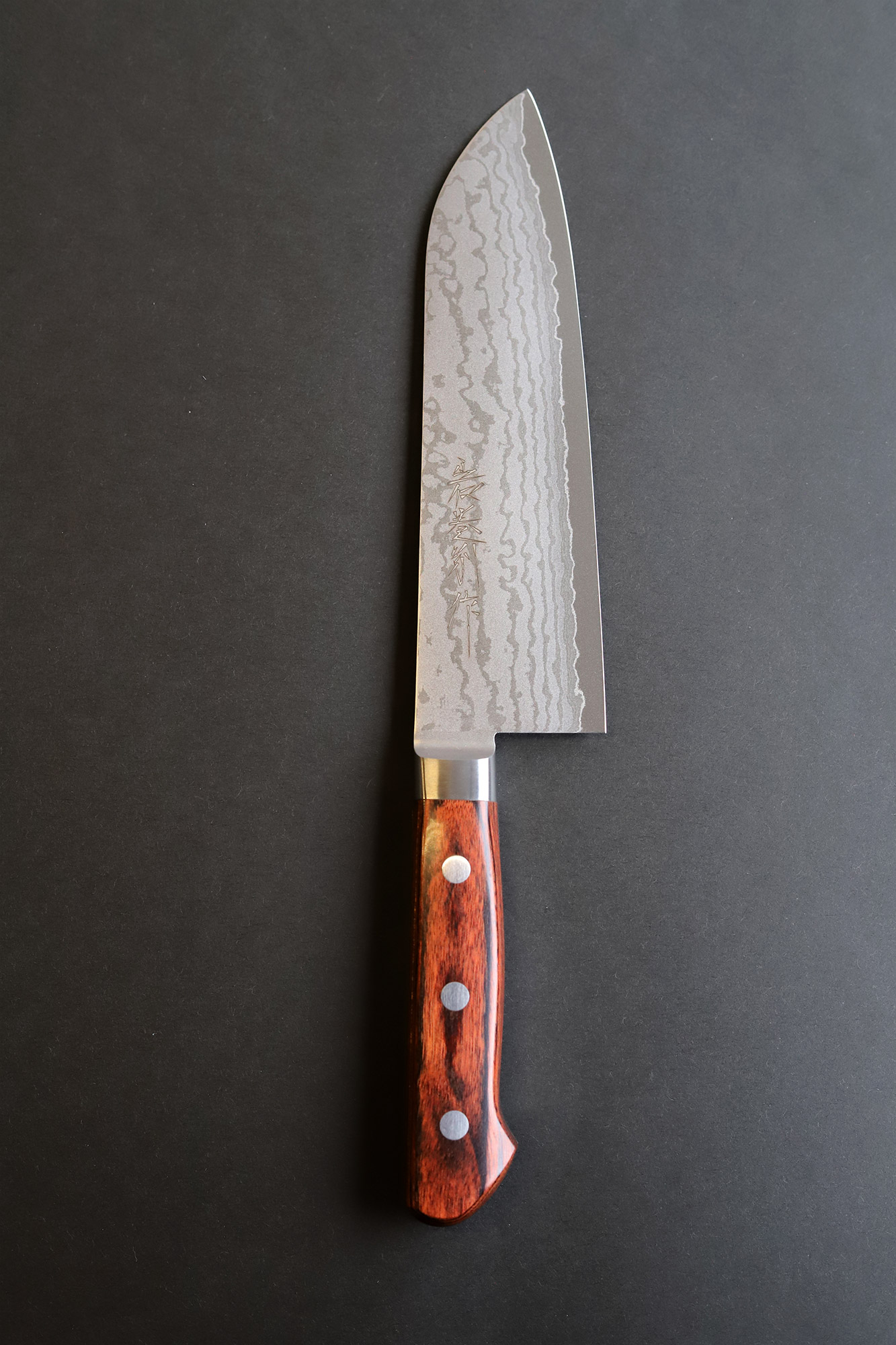 dmm004